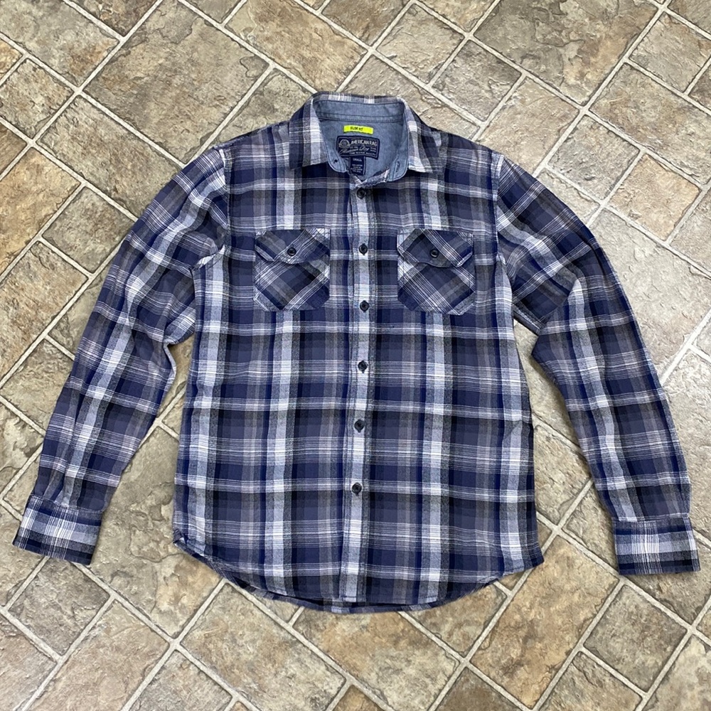 American Rag Plaid Button Down Long Sleeve Shirt